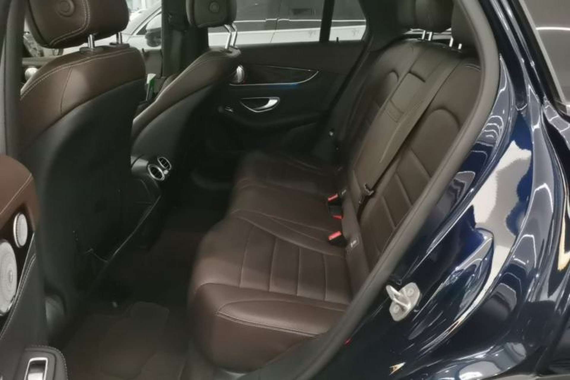 Used Mercedes-Benz GLC 2017 GLC 260 4MATIC Dynamic Edition Left Rear Seat