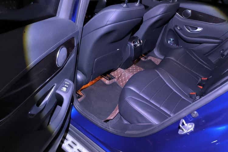 Used Mercedes-Benz GLC 2017 GLC 260 4MATIC Luxury Model Left Rear Seat