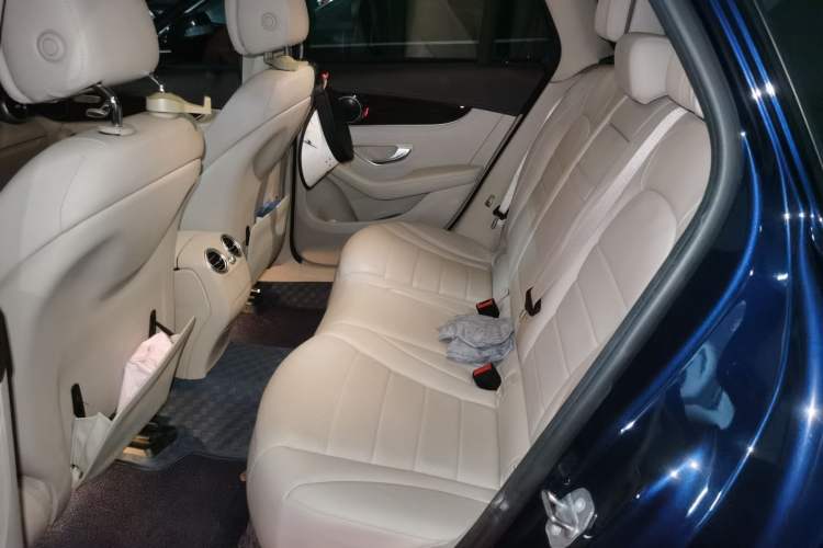 Used Mercedes-Benz GLC 2017 GLC 260 4MATIC Luxury Model Left Rear Seat