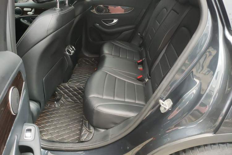 Used Mercedes-Benz GLC 2017 GLC 260 4MATIC Luxury Model Left Rear Seat