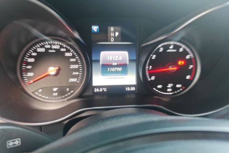 Used Mercedes-Benz GLC 2017 GLC 200 4MATIC Odometer Close Up