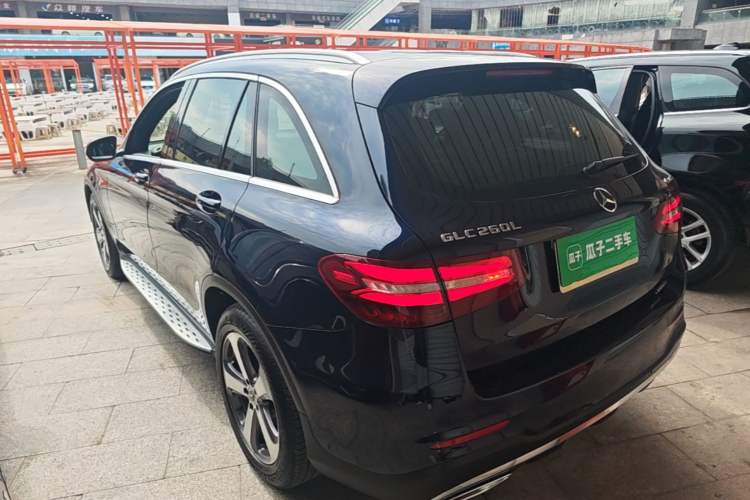 Used Mercedes-Benz GLC 2017 GLC 260 4MATIC Luxury Model Rear Left 45 Deg