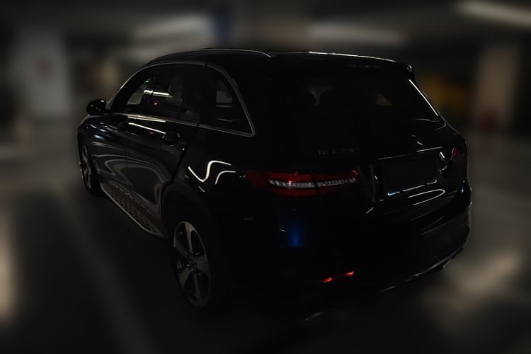 Used Mercedes-Benz GLC 2017 GLC 260 4MATIC Luxury Model Rear Left 45 Deg