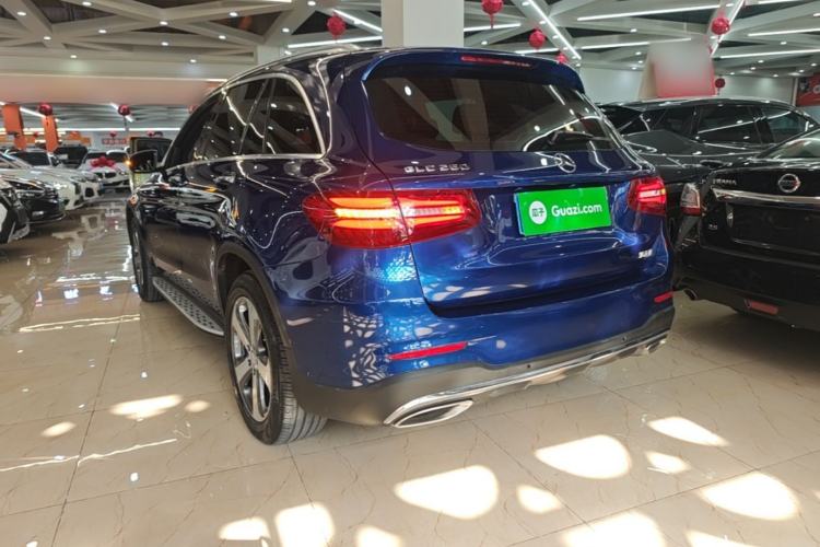 Used Mercedes-Benz GLC 2017 GLC 260 4MATIC Luxury Model Rear Left 45 Deg