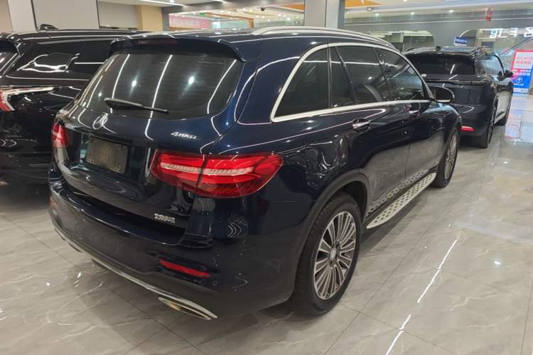 Used Mercedes-Benz GLC 2017 GLC 260 4MATIC Dynamic Edition Rear Right 45 Deg