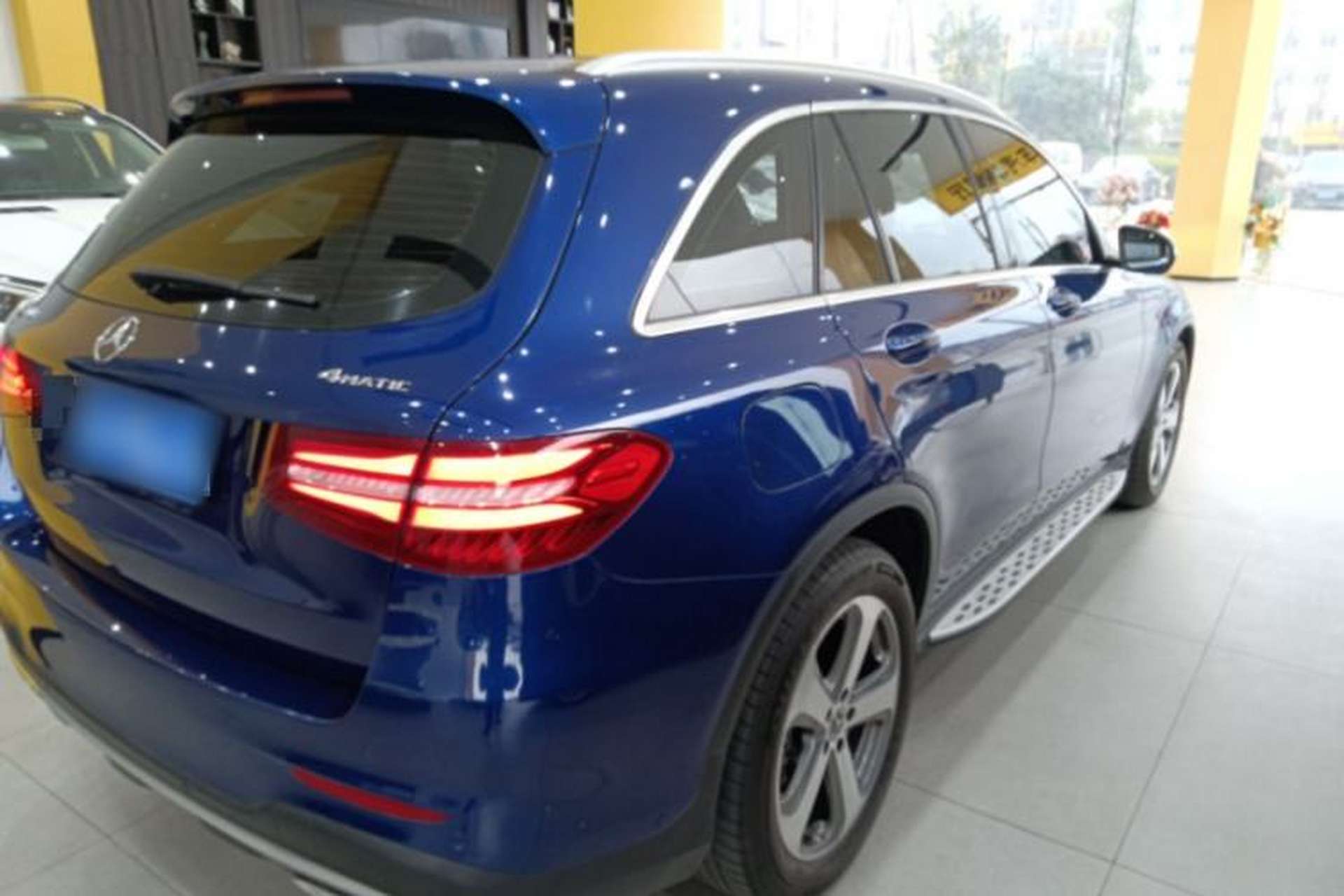 Used Mercedes-Benz GLC 2017 GLC 260 4MATIC Luxury Model Rear Right 45 Deg