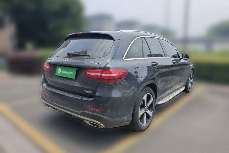 Used Mercedes-Benz GLC 2017 GLC 260 4MATIC Luxury Model Rear Right 45 Deg