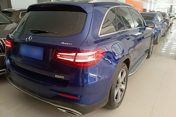 Used Mercedes-Benz GLC 2017 GLC 260 4MATIC Luxury Model Rear Right 45 Deg