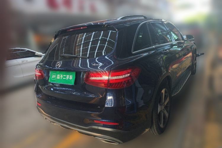 Used Mercedes-Benz GLC 2017 GLC 260 4MATIC Luxury Model Rear Right 45 Deg