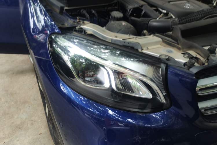 Used Mercedes-Benz GLC 2017 GLC 260 4MATIC Luxury Model Right Front Headlight
