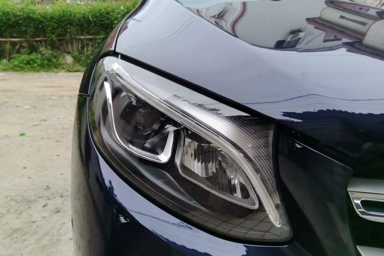 Used Mercedes-Benz GLC 2017 GLC 260 4MATIC Dynamic Edition Right Front Headlight