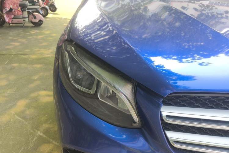 Used Mercedes-Benz GLC 2017 GLC 260 4MATIC Luxury Model Right Front Headlight