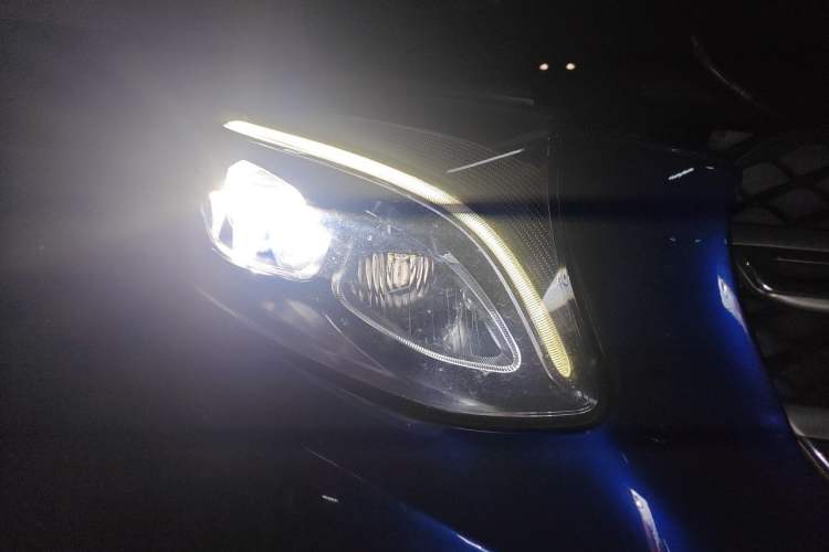 Used Mercedes-Benz GLC 2017 GLC 200 4MATIC Right Front Headlight