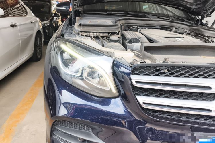 Used Mercedes-Benz GLC 2017 GLC 260 4MATIC Luxury Model Right Front Headlight