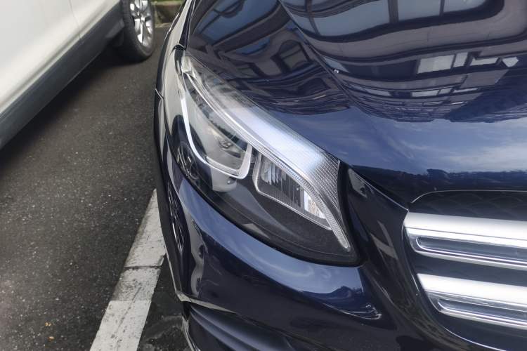 Used Mercedes-Benz GLC 2017 GLC 260 4MATIC Dynamic Edition Right Front Headlight