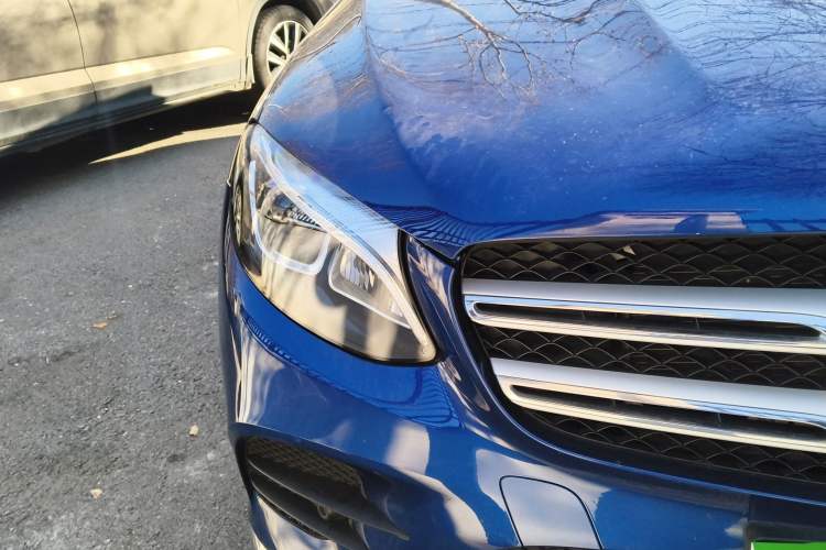Used Mercedes-Benz GLC 2017 GLC 260 4MATIC Luxury Model Right Front Headlight