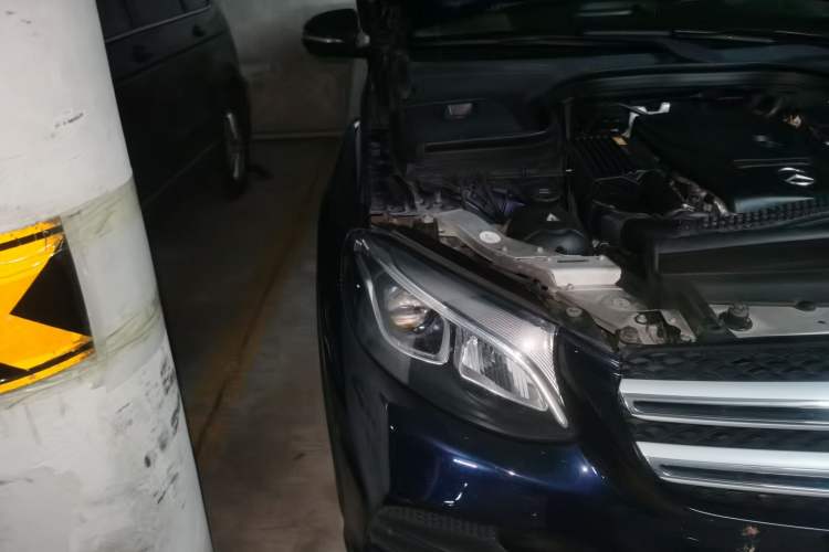 Used Mercedes-Benz GLC 2017 GLC 260 4MATIC Luxury Model Right Front Headlight