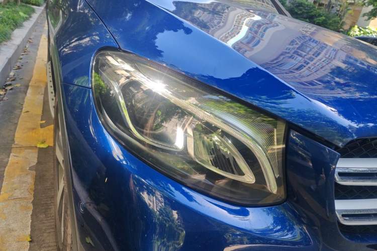 Used Mercedes-Benz GLC 2017 GLC 260 4MATIC Luxury Model Right Front Headlight