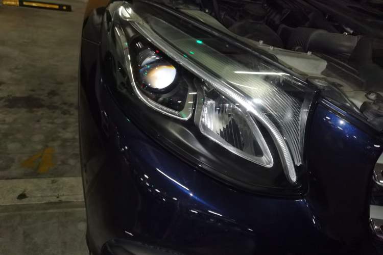 Used Mercedes-Benz GLC 2017 GLC 260 4MATIC Dynamic Edition Right Front Headlight