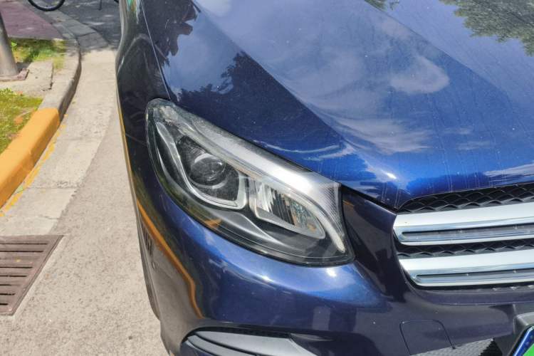 Used Mercedes-Benz GLC 2017 GLC 260 4MATIC Luxury Model Right Front Headlight