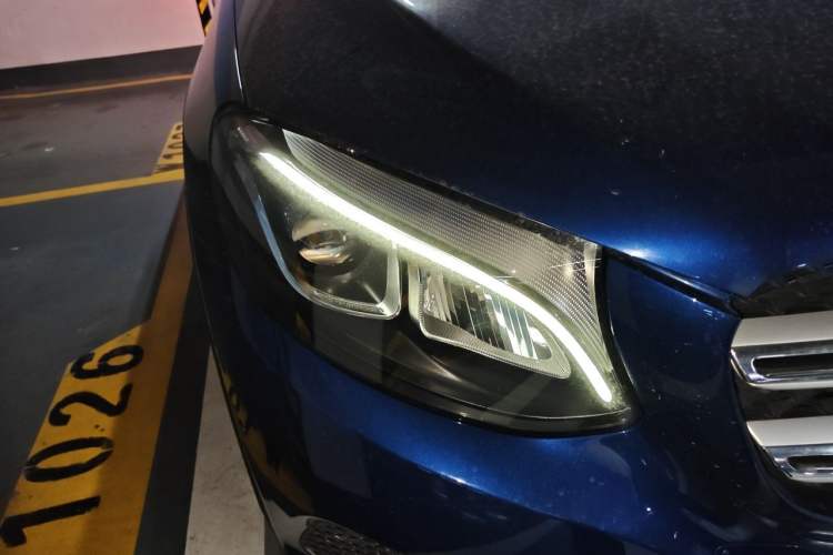 Used Mercedes-Benz GLC 2017 GLC 200 4MATIC Right Front Headlight