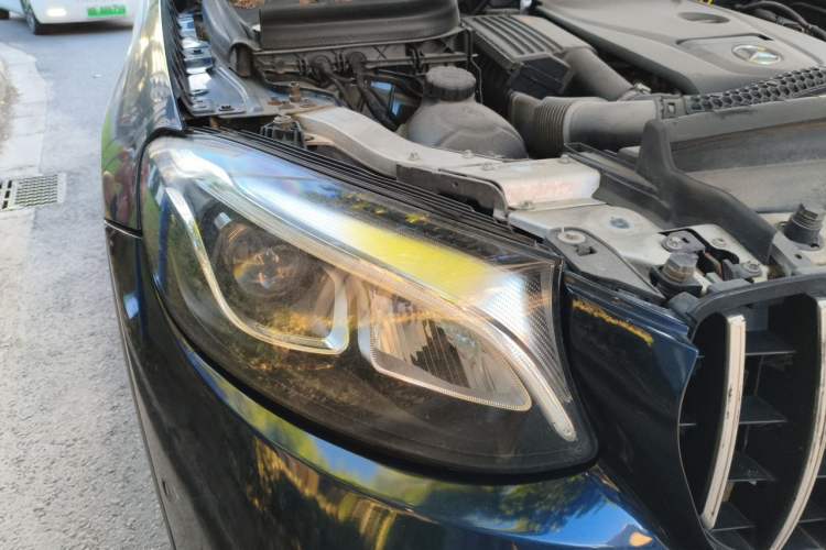 Used Mercedes-Benz GLC 2017 GLC 260 4MATIC Dynamic Edition Right Front Headlight