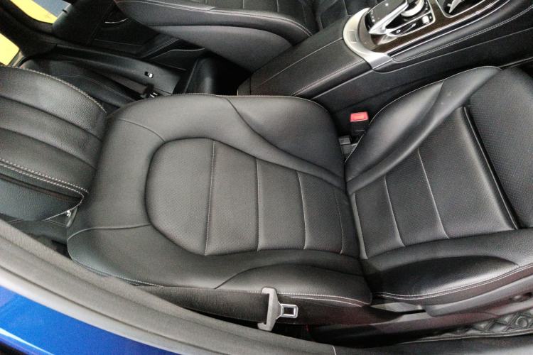 Used Mercedes-Benz GLC 2017 GLC 260 4MATIC Luxury Model Right Front Seat