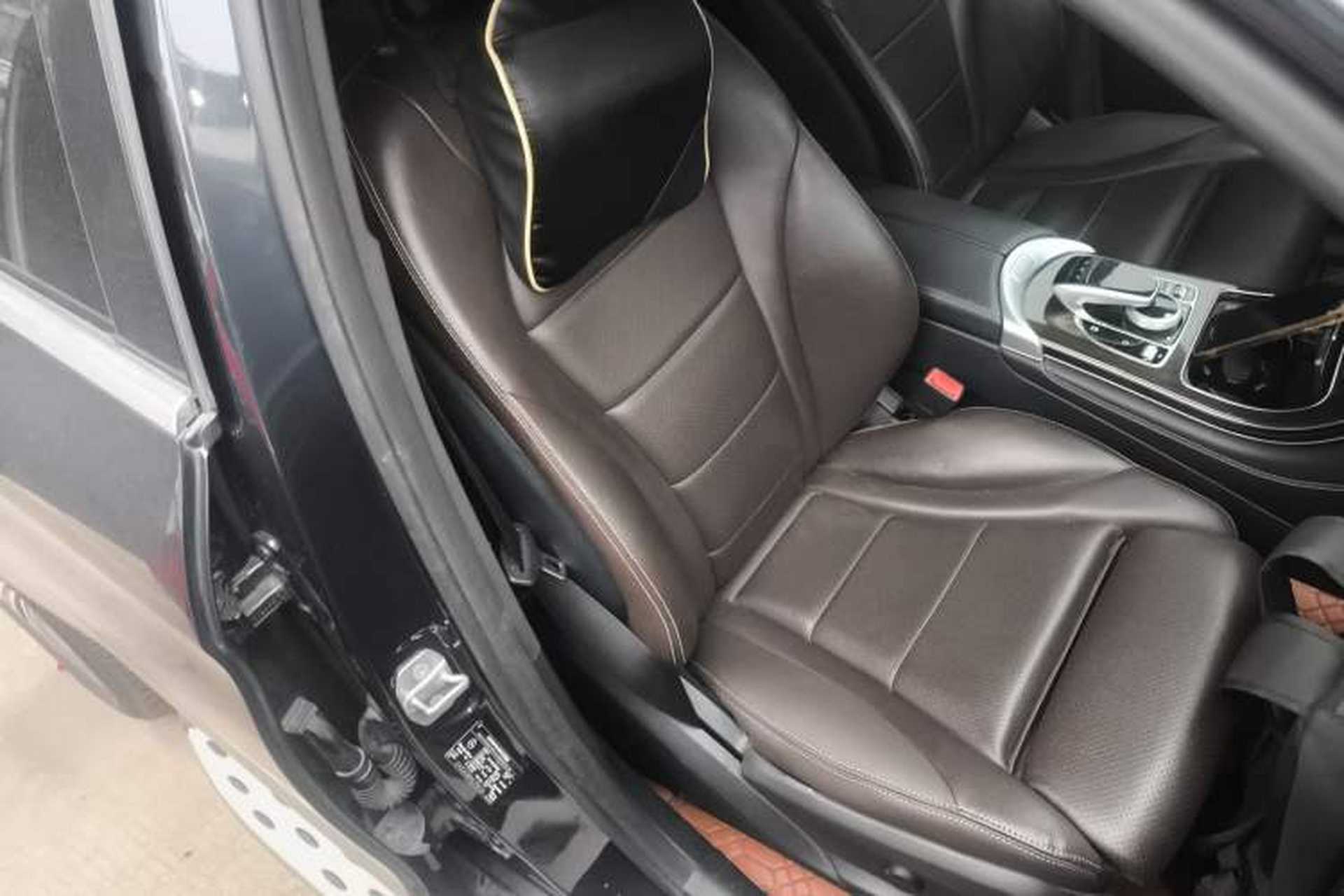 Used Mercedes-Benz GLC 2017 GLC 260 4MATIC Dynamic Edition Right Front Seat