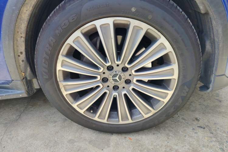 Used Mercedes-Benz GLC 2017 GLC 200 4MATIC Right Front Wheel Hub