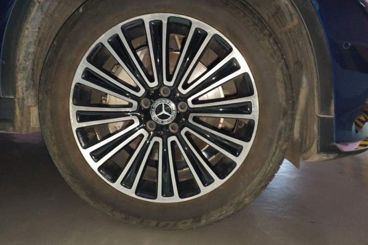 Used Mercedes-Benz GLC 2017 GLC 200 4MATIC Right Front Wheel Hub