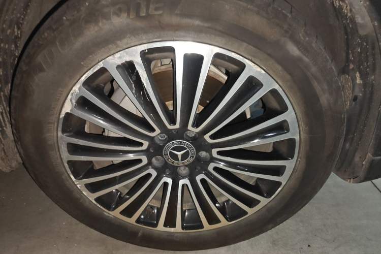 Used Mercedes-Benz GLC 2017 GLC 200 4MATIC Right Front Wheel Hub