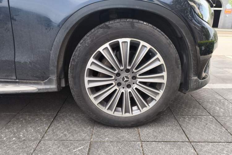 Used Mercedes-Benz GLC 2017 GLC 200 4MATIC Right Front Wheel Hub