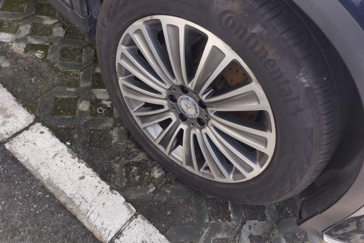 Used Mercedes-Benz GLC 2017 GLC 260 4MATIC Dynamic Edition Right Front Wheel Hub