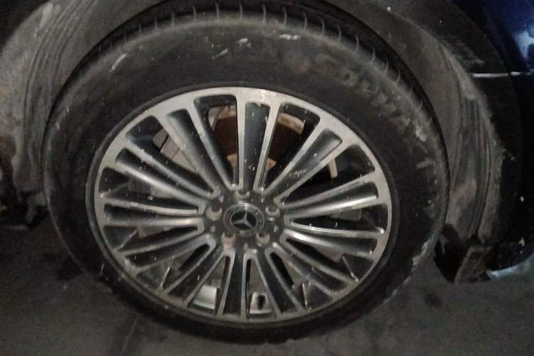 Used Mercedes-Benz GLC 2017 GLC 260 4MATIC Dynamic Edition Right Front Wheel Hub