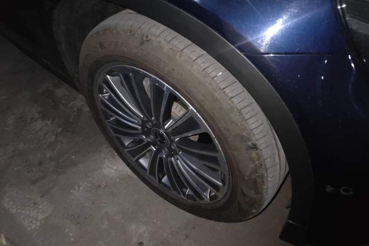 Used Mercedes-Benz GLC 2017 GLC 260 4MATIC Dynamic Edition Right Front Wheel Hub