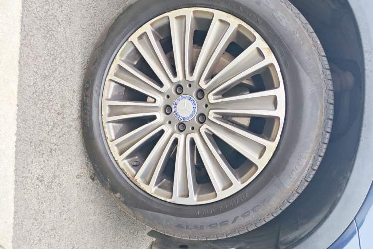 Used Mercedes-Benz GLC 2017 GLC 260 4MATIC Dynamic Edition Right Front Wheel Hub