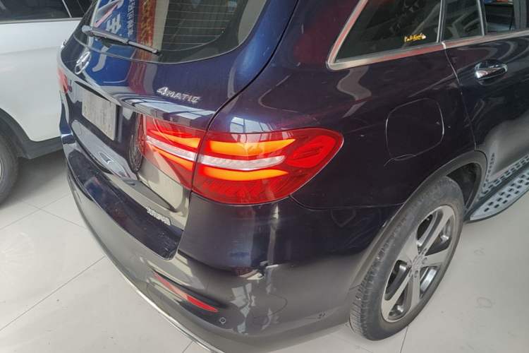 Used Mercedes-Benz GLC 2017 GLC 260 4MATIC Luxury Model Right Rear Taillight