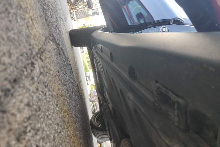 Used Mercedes-Benz GLC 2017 GLC 260 4MATIC Dynamic Edition Right Side Sill
