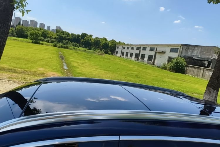Used Mercedes-Benz GLC 2017 GLC 260 4MATIC Luxury Model Roof