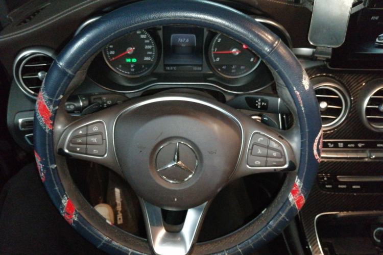Used Mercedes-Benz GLC 2017 GLC 260 4MATIC Dynamic Edition Steering Wheel