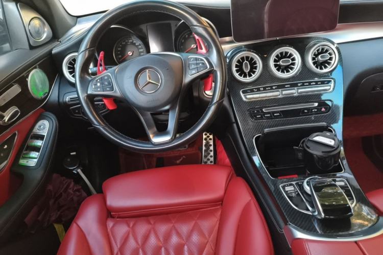 Used Mercedes-Benz GLC 2017 GLC 260 4MATIC Dynamic Edition Steering Wheel