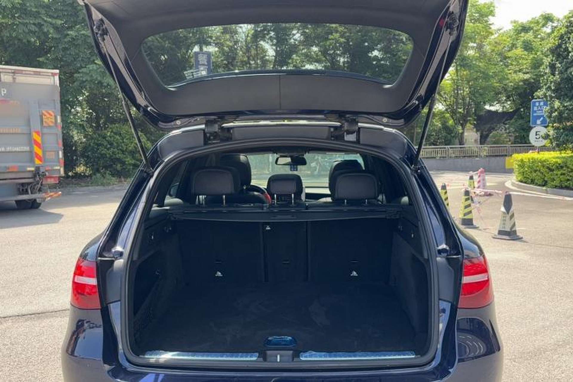 Used Mercedes-Benz GLC 2017 GLC 260 4MATIC Luxury Model Trunk