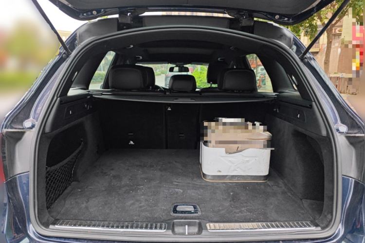 Used Mercedes-Benz GLC 2017 GLC 260 4MATIC Dynamic Edition Trunk