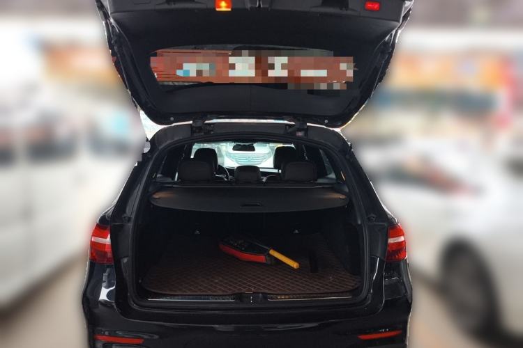 Used Mercedes-Benz GLC 2017 GLC 260 4MATIC Luxury Model Trunk