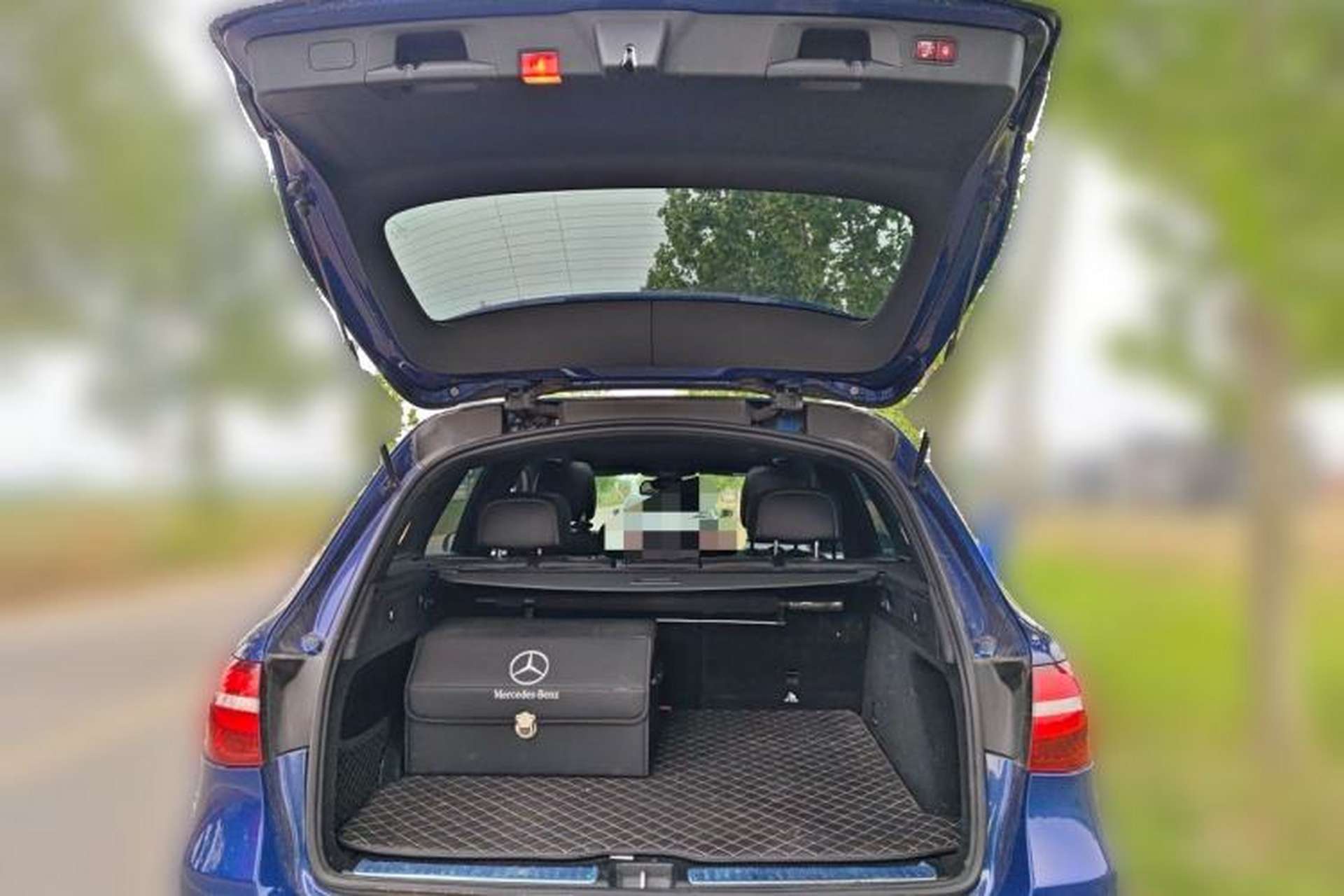 Used Mercedes-Benz GLC 2017 GLC 260 4MATIC Dynamic Edition Trunk