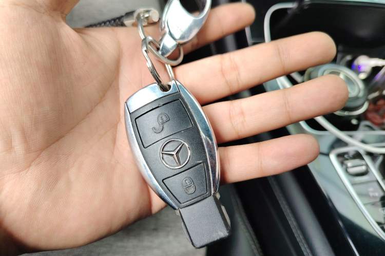 Used Mercedes-Benz GLC 2017 GLC 200 4MATIC Vehicle Key