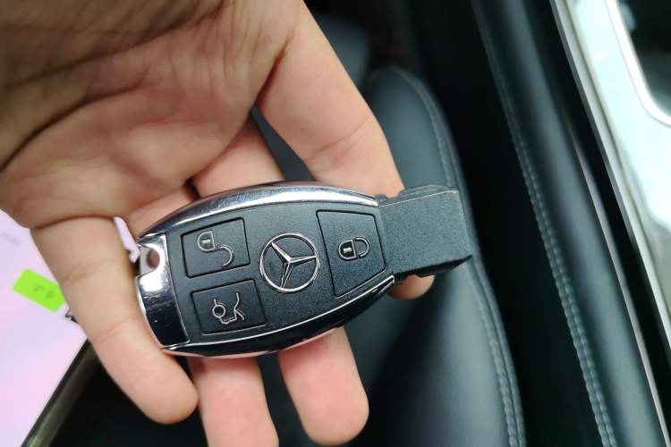 Used Mercedes-Benz GLC 2017 GLC 260 4MATIC Dynamic Edition Vehicle Key