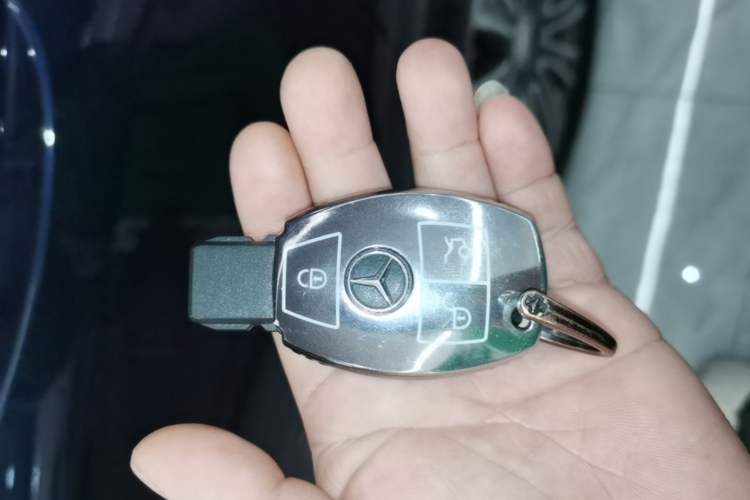 Used Mercedes-Benz GLC 2017 GLC 260 4MATIC Dynamic Edition Vehicle Key