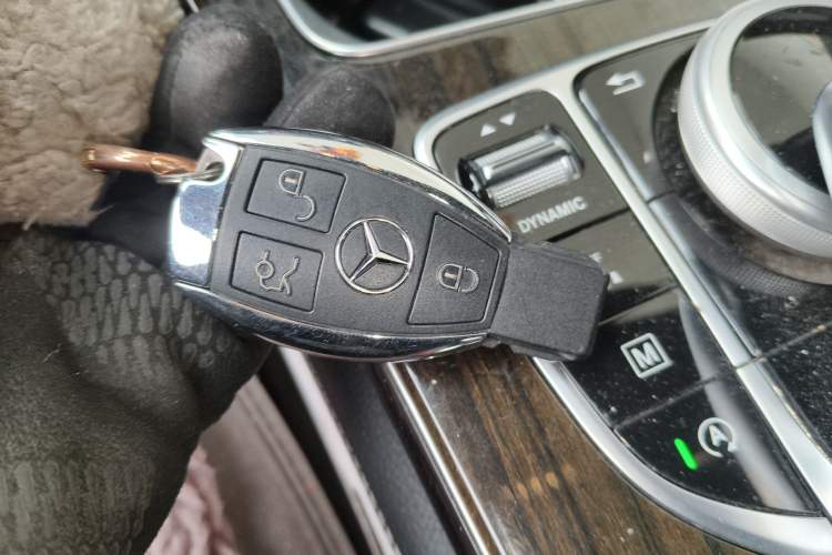 Used Mercedes-Benz GLC 2017 GLC 260 4MATIC Dynamic Edition Vehicle Key