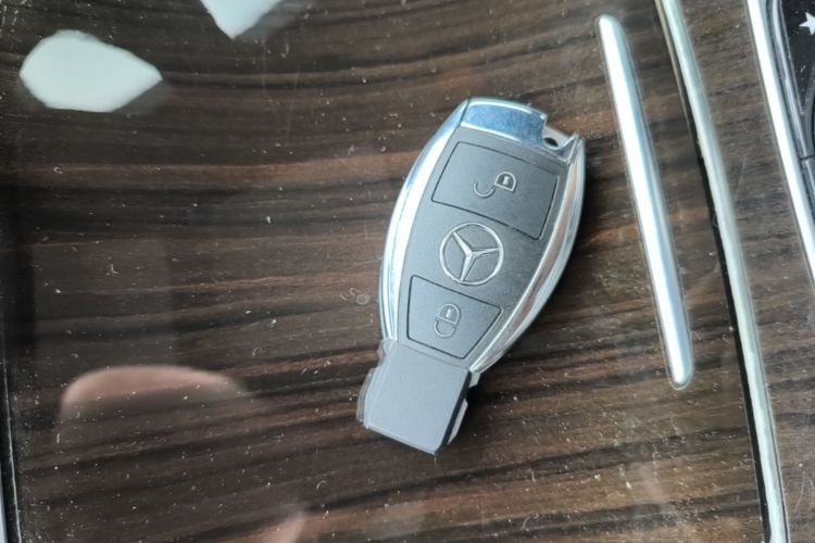 Used Mercedes-Benz GLC 2017 GLC 260 4MATIC Luxury Model Vehicle Key